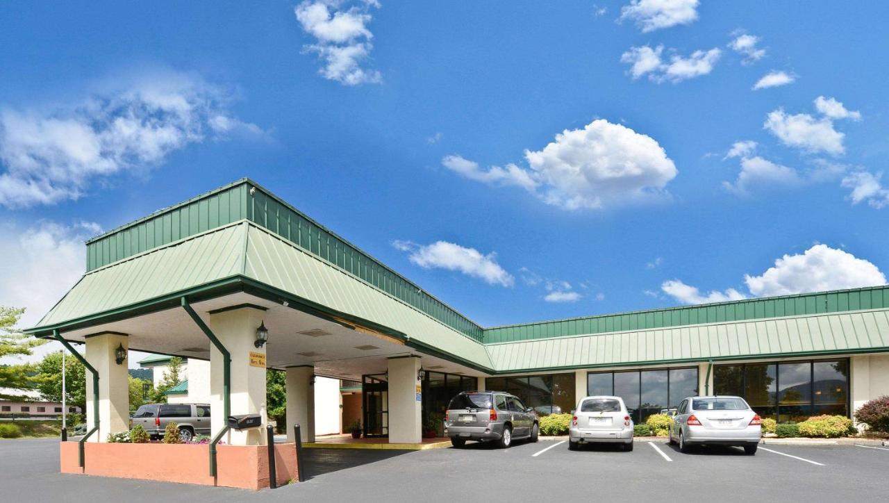 Magnuson Hotel Mountain View Covington Eksteriør bilde