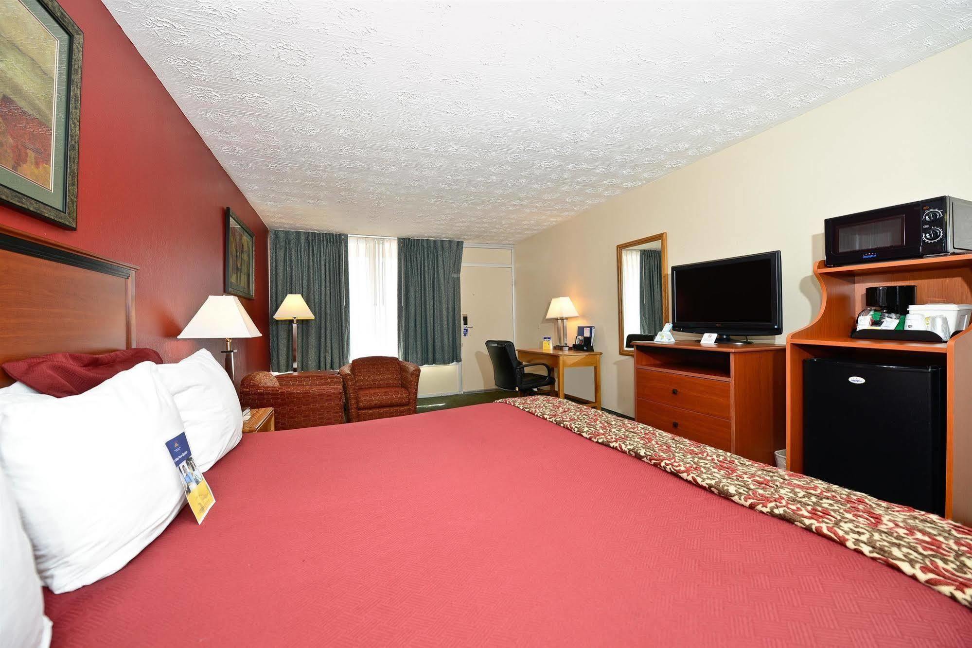 Magnuson Hotel Mountain View Covington Eksteriør bilde